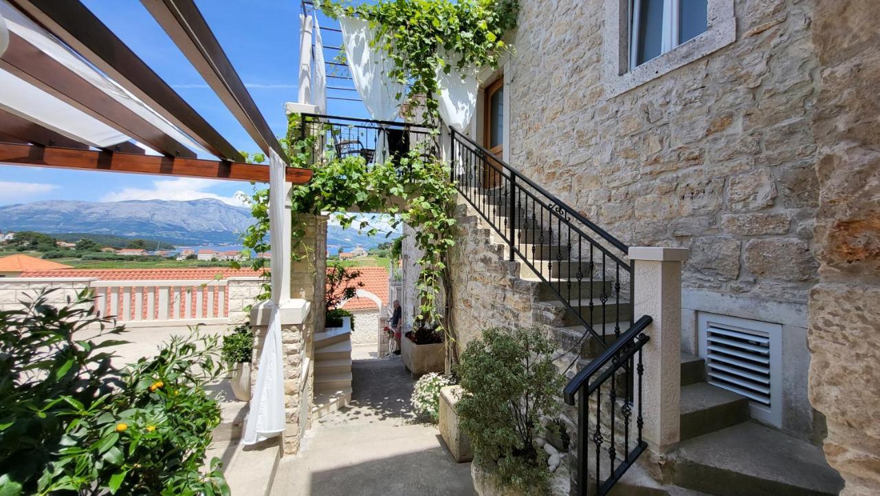 Stone House Apartments Didini Dvori Lumbarda Exterior photo